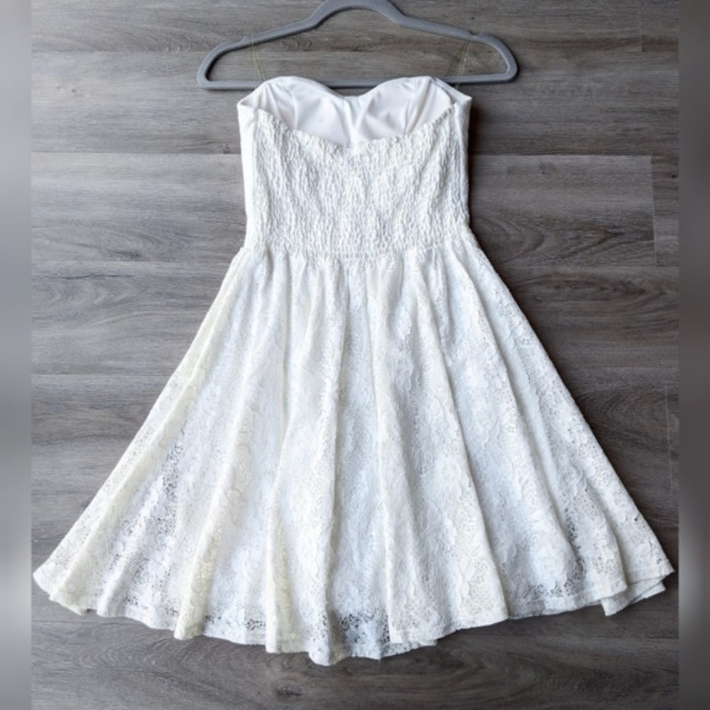 CHARLOTTE RUSSE DRESS - Picture 2 of 7